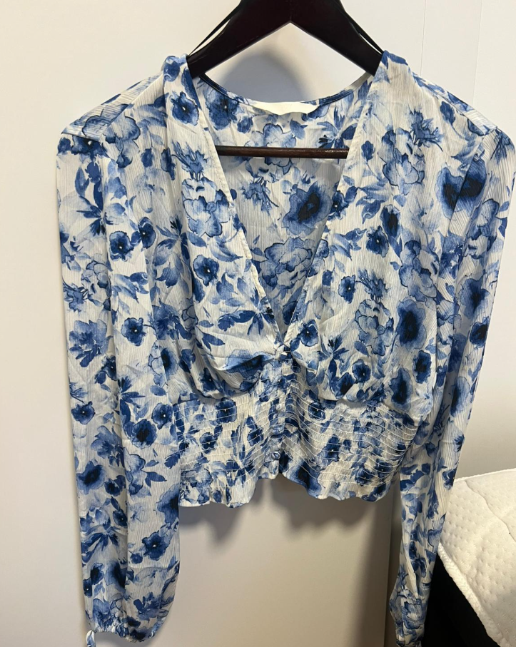 H&M floral long sleeve blouse